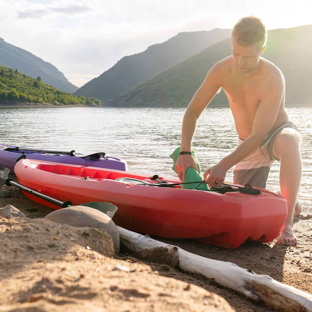 Lifetime Daylite 8 ft Sit-On-Top Kayak with Paddle, Red (90775)