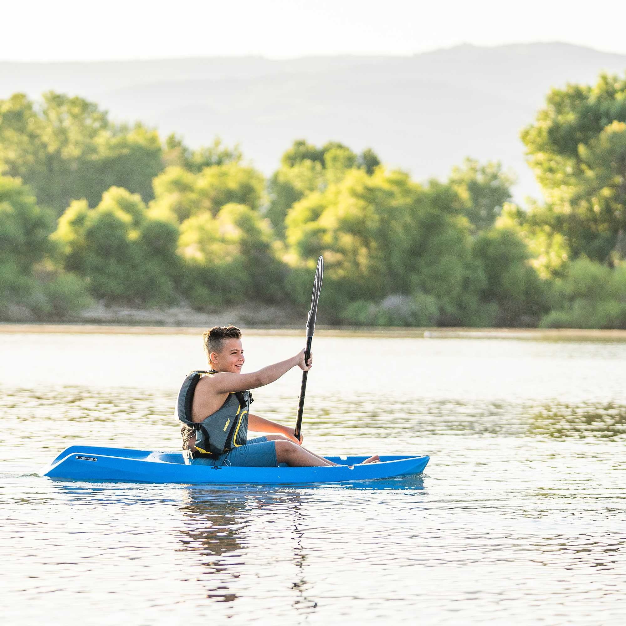 Lifetime Wave 6 ft Youth Sit-On-Top Kayak with Paddle, Fire Red (91401)