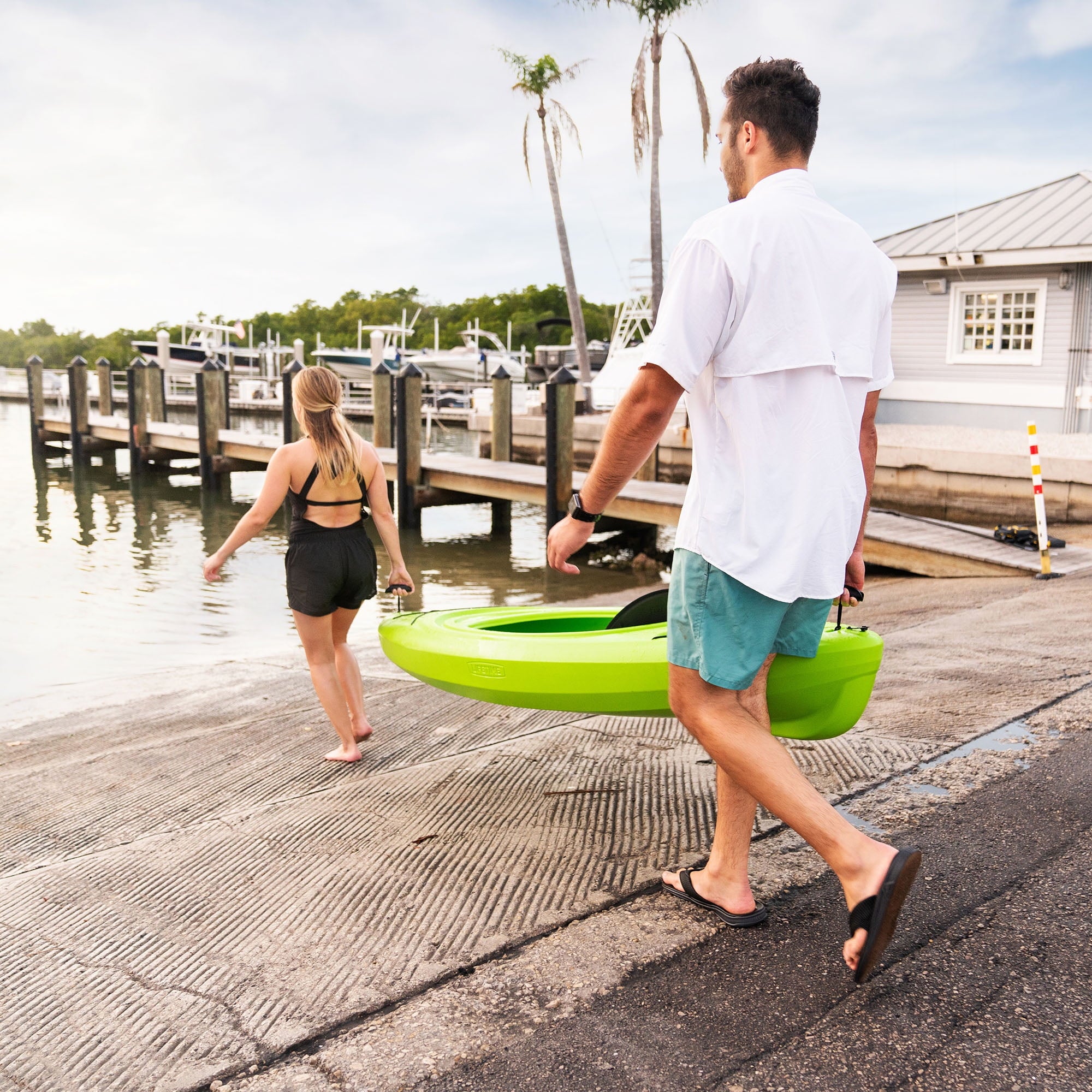 Lifetime Pacer 8 ft Sit-Inside Kayak with Paddle, Green (91032)