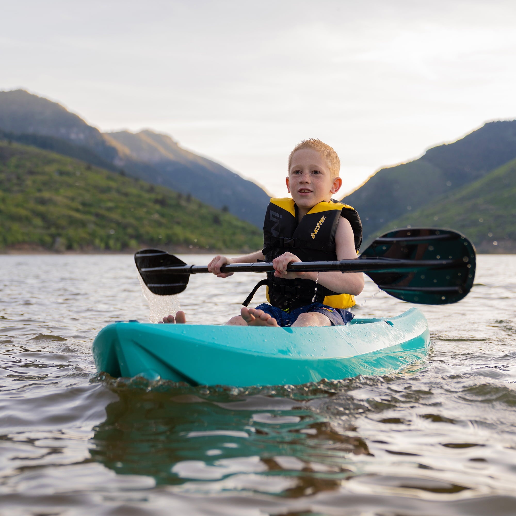 Lifetime Wave 6 ft Youth Sit-On-Top Kayak with Paddle, Fire Red (91401)